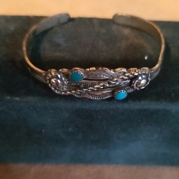Vintage Sterling Child's Cuff - Picture 1 of 10